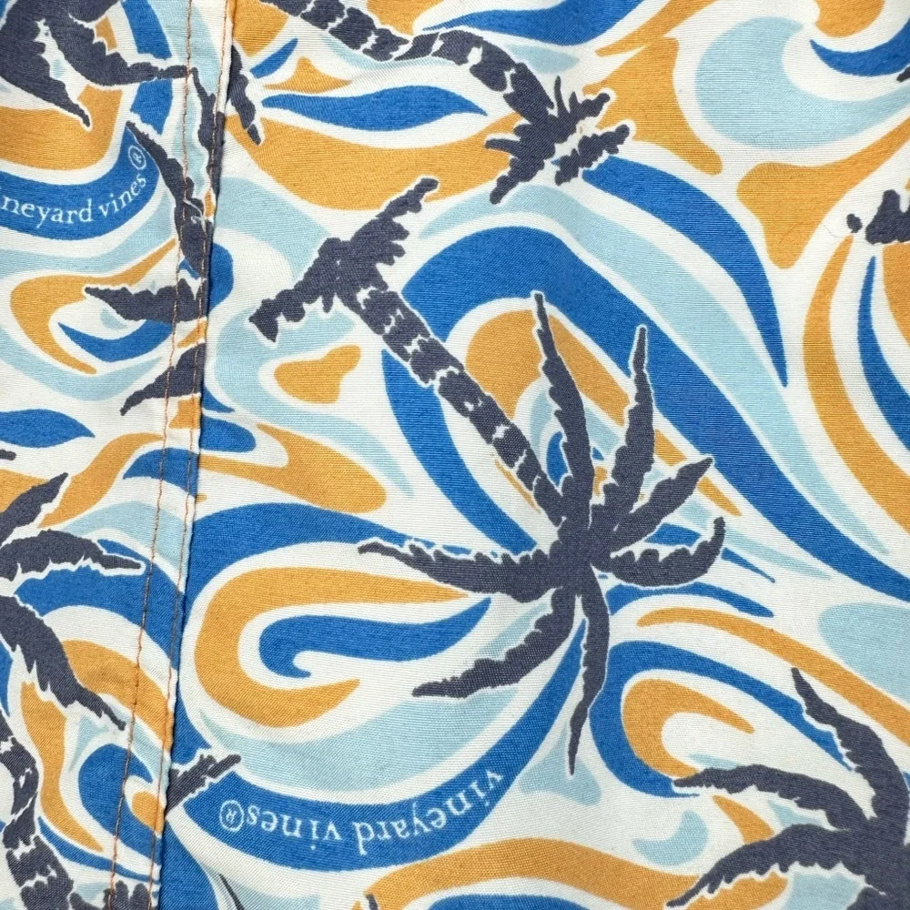 Vineyard Vines Swim Trunks Palm Trees & Waves Logo Mens Size‎ XL